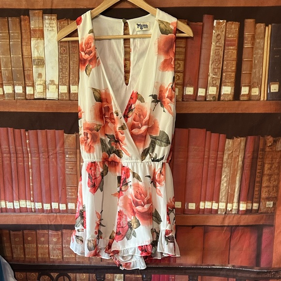 Show Me Your Mumu Riri Romper Romantic Rose Size M plunge front Ruffle shorts - Picture 1 of 4